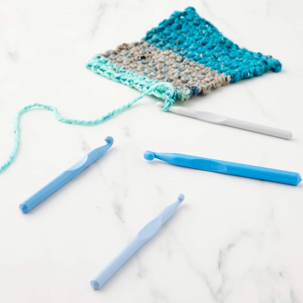 Best reviews of π€© Plastic Crochet Hook Set by Loops & Threads®, L-P 𧨠4 Best reviews of π€© Plastic Crochet Hook Set by Loops & Threads®, L-P 𧨠- Image 2